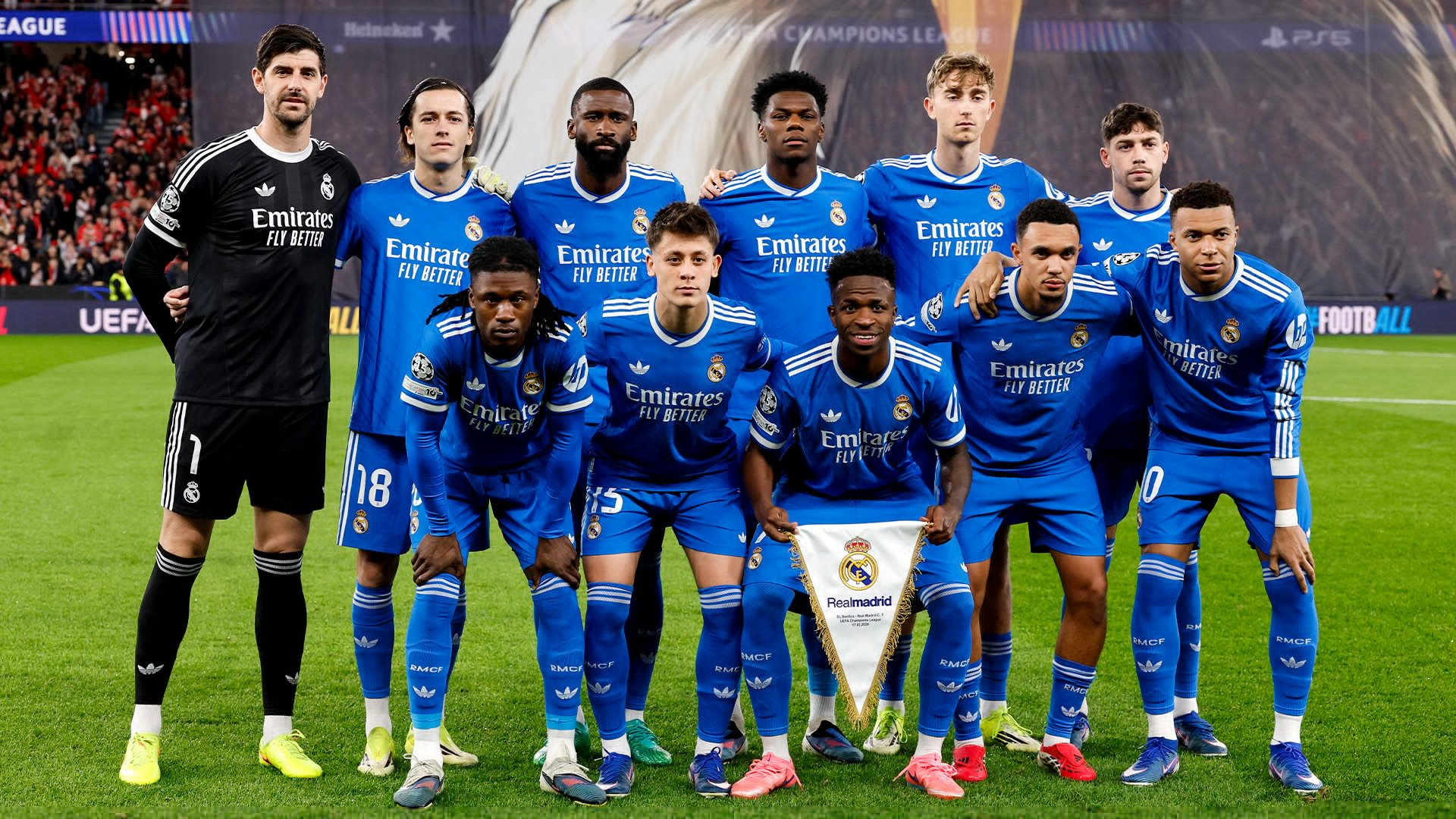 Benfica vs Real Madrid: Vinicius Jr Antar Los Blancos Menang 1-0